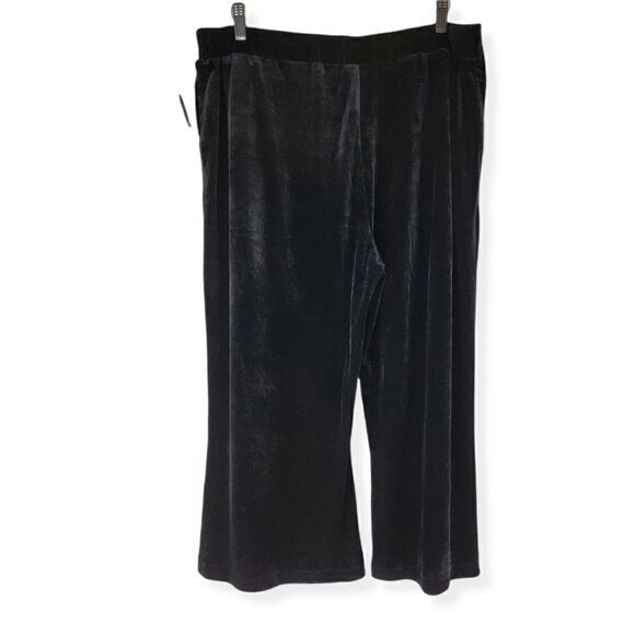 Simply Styled Black Velvet cropped pull-up pants XL - Picture 2 of 3